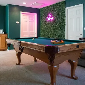 Large 3br King Moments Away From Strip Holiday home Las Vegas